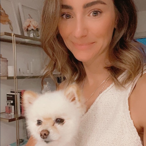 Meet your Posher, Anna - Picture 1 of 1